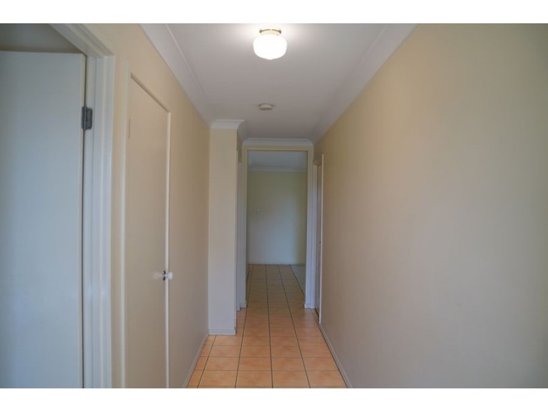 5 Selkirk Close, Oxley QLD 4075