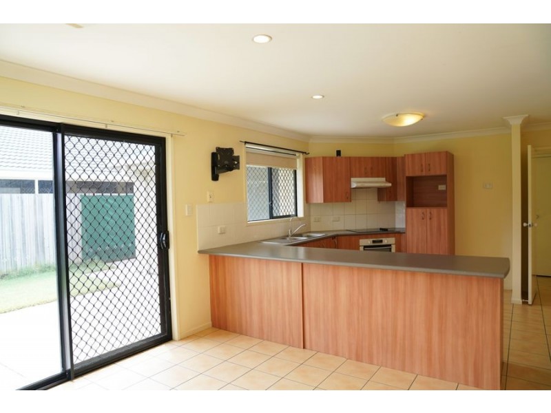 5 Selkirk Close, Oxley QLD 4075