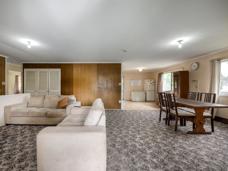 1 Charles Street, Bundamba QLD 4304