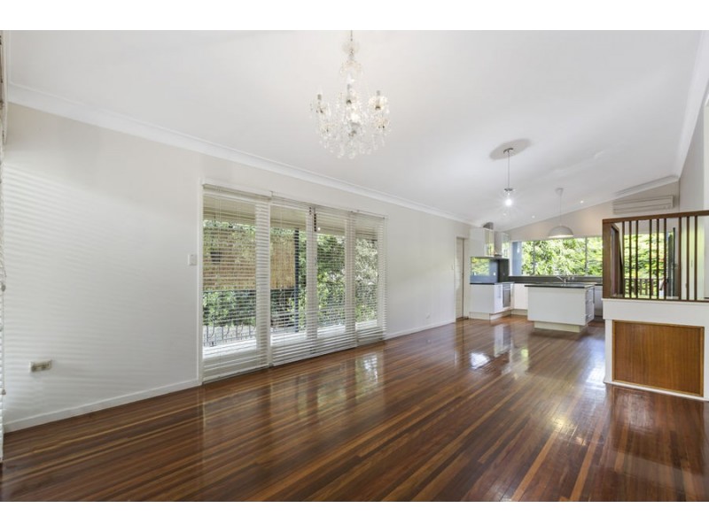 193 Cliveden Ave, Oxley QLD 4075