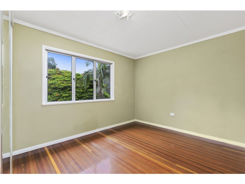 193 Cliveden Ave, Oxley QLD 4075