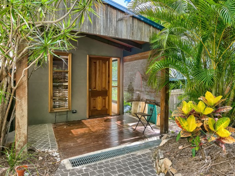 193 Cliveden Ave, Oxley QLD 4075