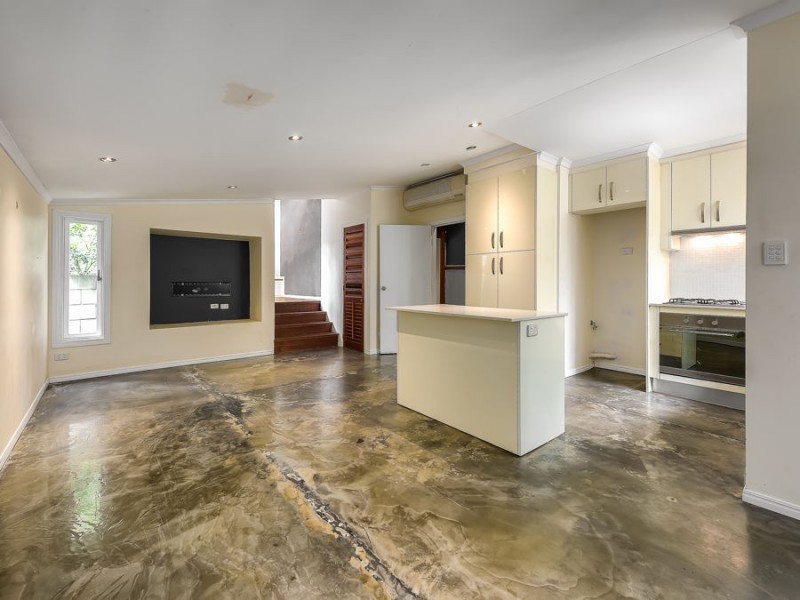 193 Cliveden Ave, Oxley QLD 4075