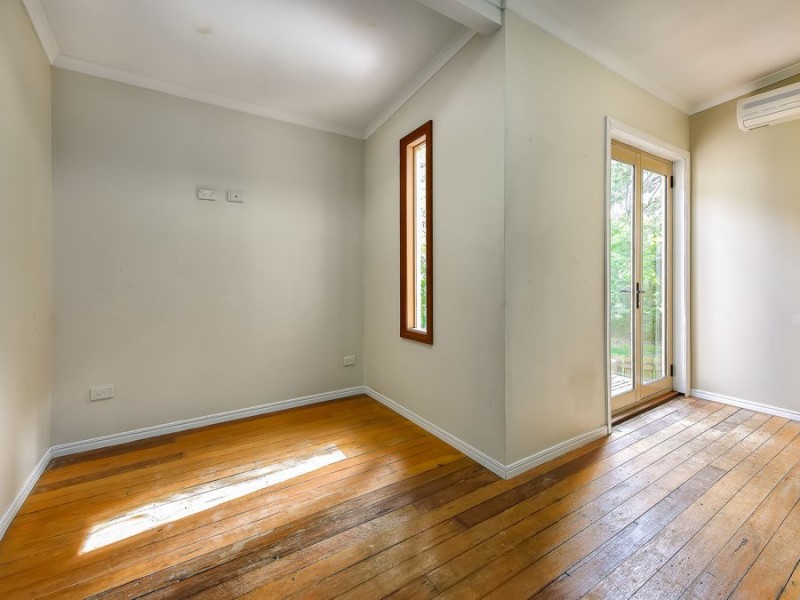193 Cliveden Ave, Oxley QLD 4075