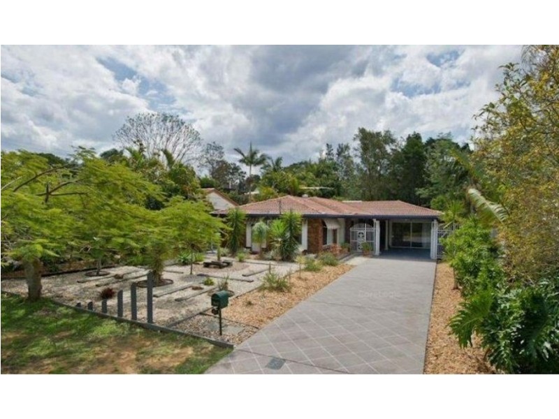 61 Dobell Street, Indooroopilly QLD 4068