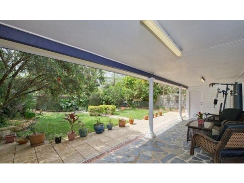 61 Dobell Street, Indooroopilly QLD 4068