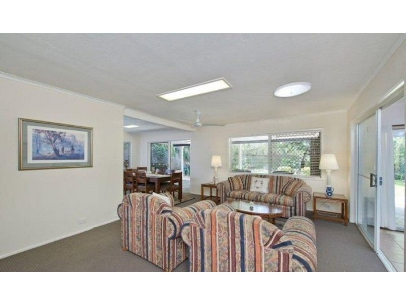 61 Dobell Street, Indooroopilly QLD 4068