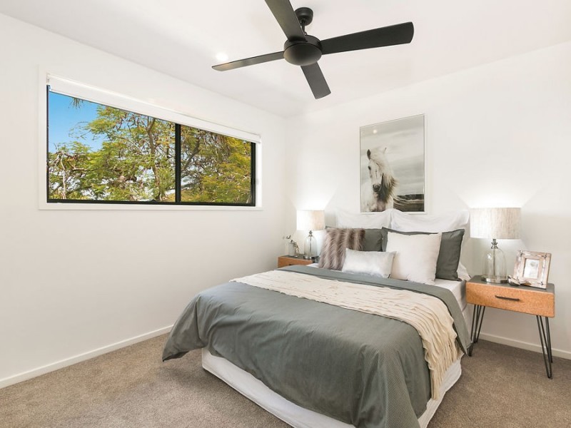 87 White Street, Graceville QLD 4075