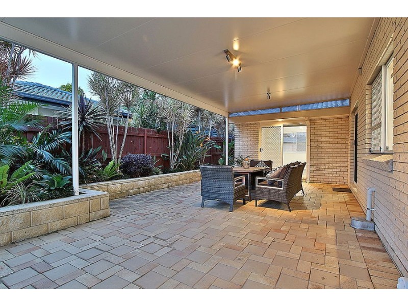 2 Parkwood Place, Middle Park QLD 4074