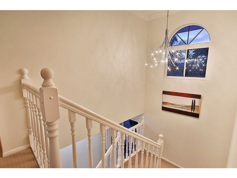 2 Parkwood Place, Middle Park QLD 4074