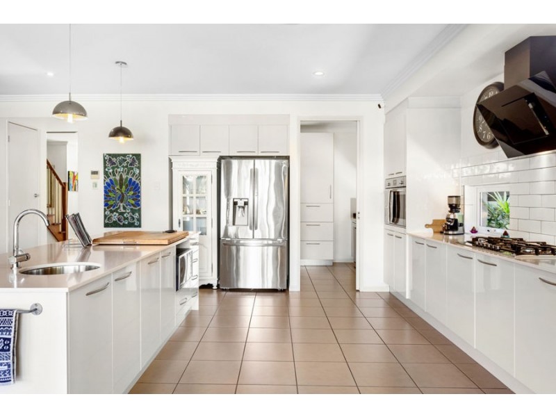 12 Wylie Street, Graceville QLD 4075