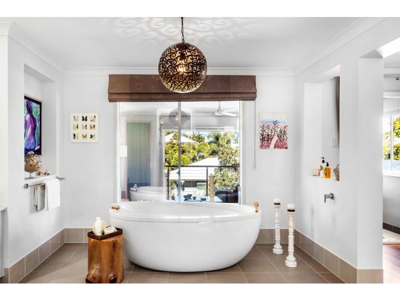 12 Wylie Street, Graceville QLD 4075