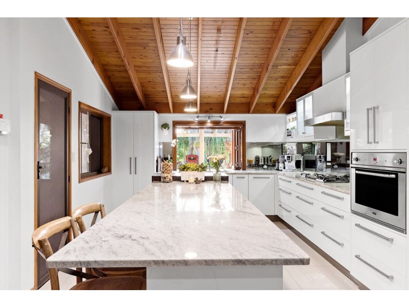 106 Leacroft Rd, Burbank QLD 4156