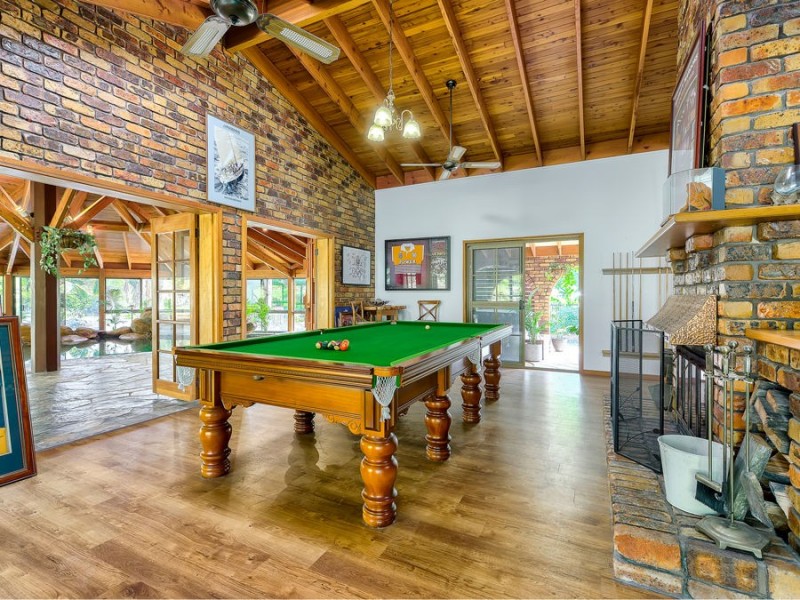 106 Leacroft Rd, Burbank QLD 4156