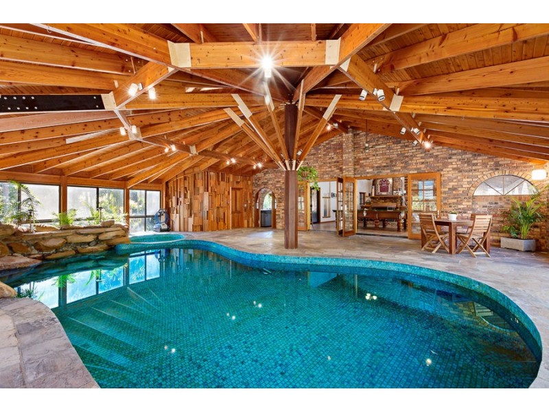 106 Leacroft Rd, Burbank QLD 4156