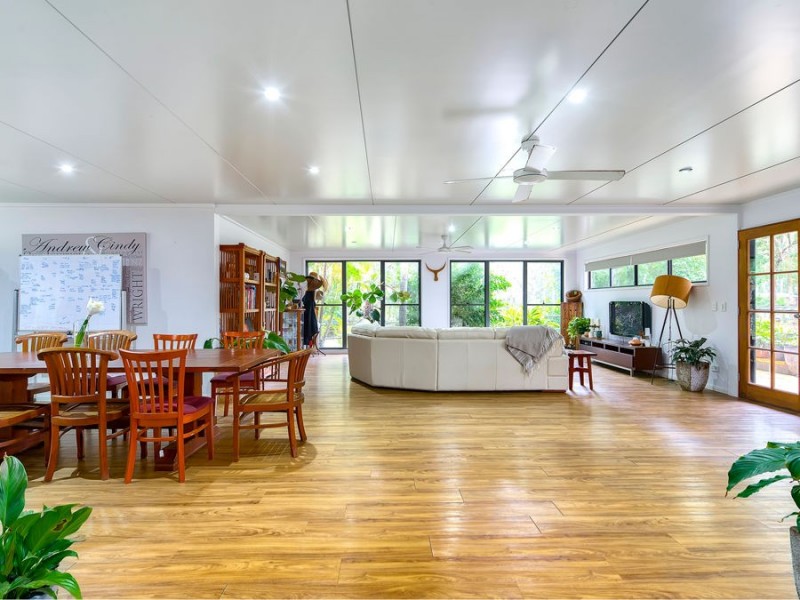 106 Leacroft Rd, Burbank QLD 4156