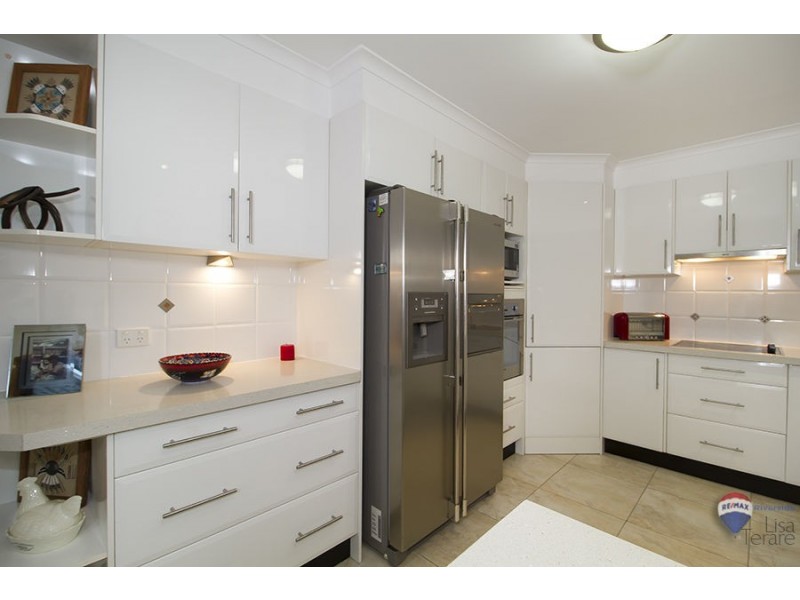 2 Harans Street, Jamboree Heights QLD 4074