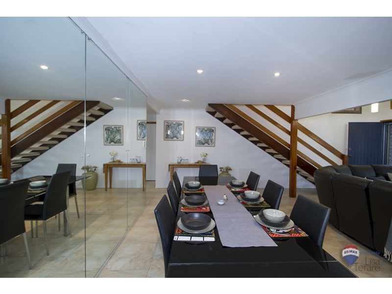 2 Harans Street, Jamboree Heights QLD 4074