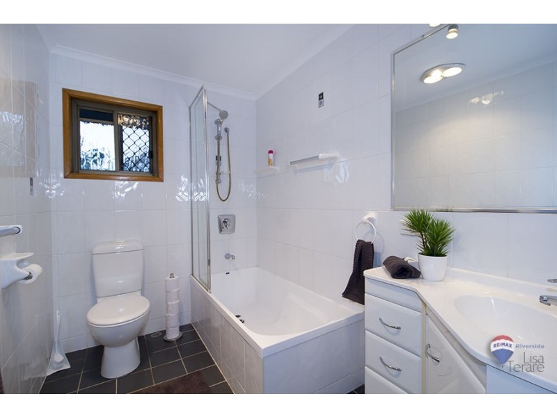 2 Harans Street, Jamboree Heights QLD 4074