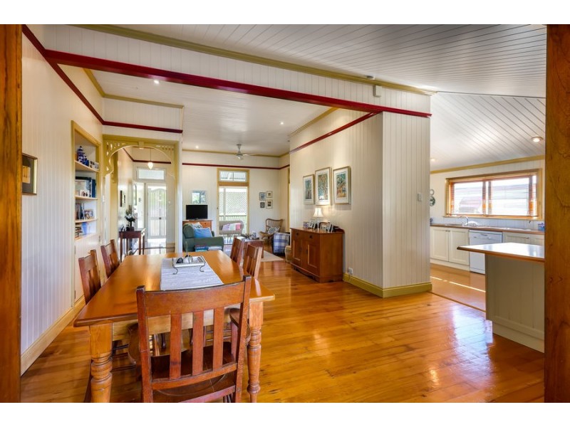 12 Nathan Tce, Yeerongpilly QLD 4105