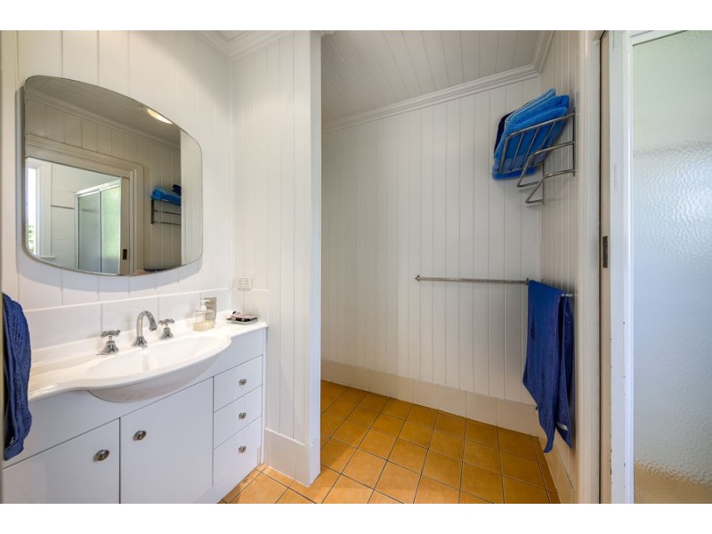 12 Nathan Tce, Yeerongpilly QLD 4105