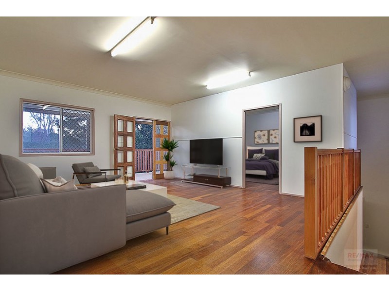 6 Blackstone Street, Indooroopilly QLD 4068