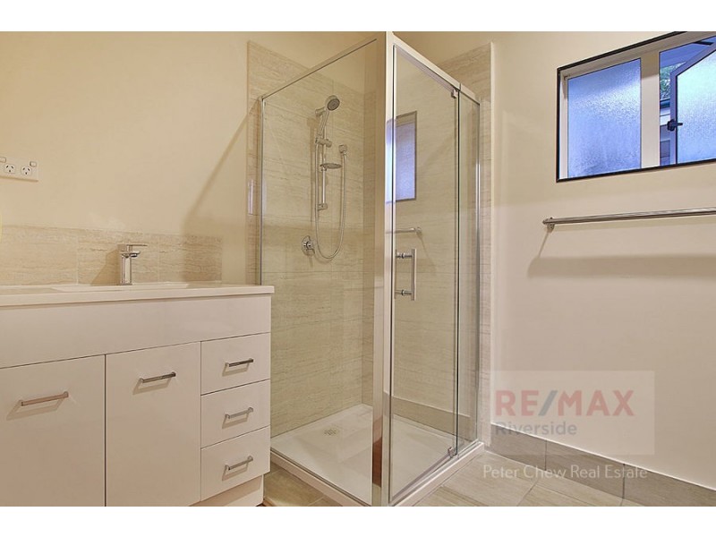 6 Blackstone Street, Indooroopilly QLD 4068