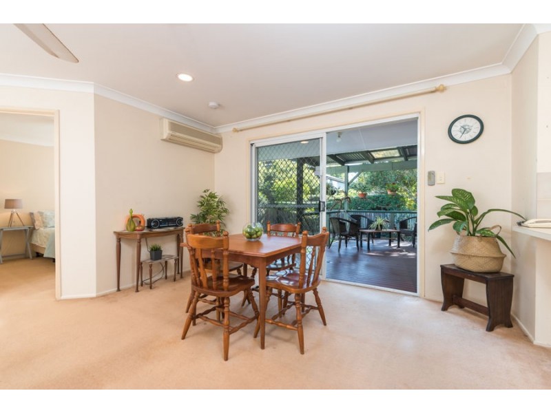 29 Bank Rd, Graceville QLD 4075