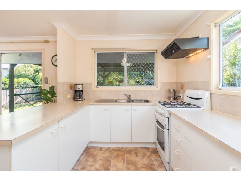 29 Bank Rd, Graceville QLD 4075