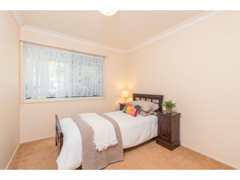 29 Bank Rd, Graceville QLD 4075