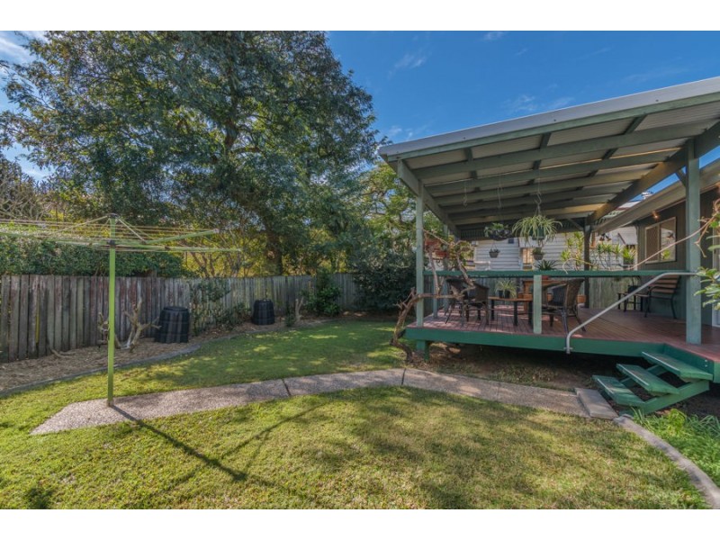 29 Bank Rd, Graceville QLD 4075