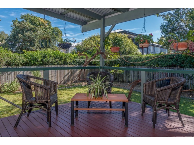 29 Bank Rd, Graceville QLD 4075