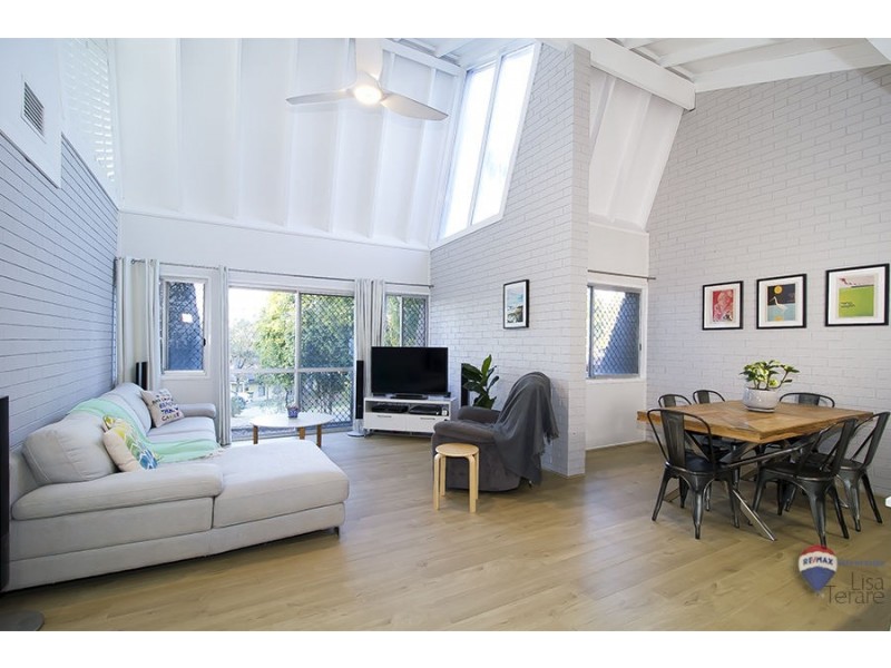 22 Ebrill Street, Jamboree Heights QLD 4074