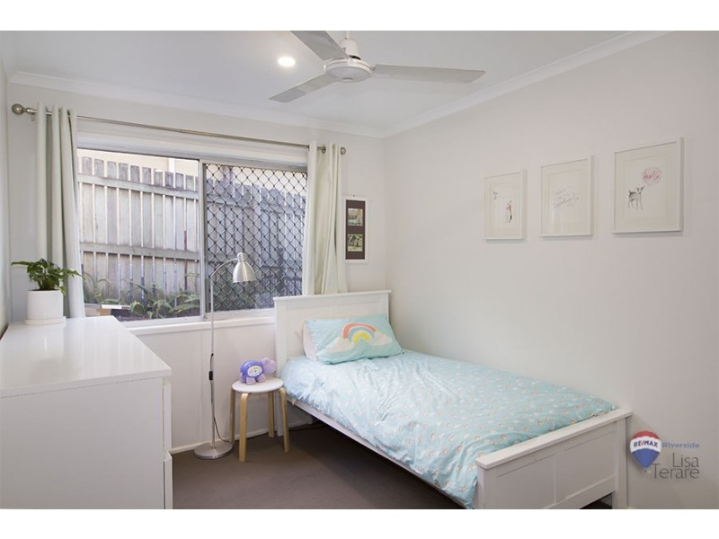 22 Ebrill Street, Jamboree Heights QLD 4074