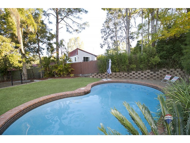 22 Ebrill Street, Jamboree Heights QLD 4074