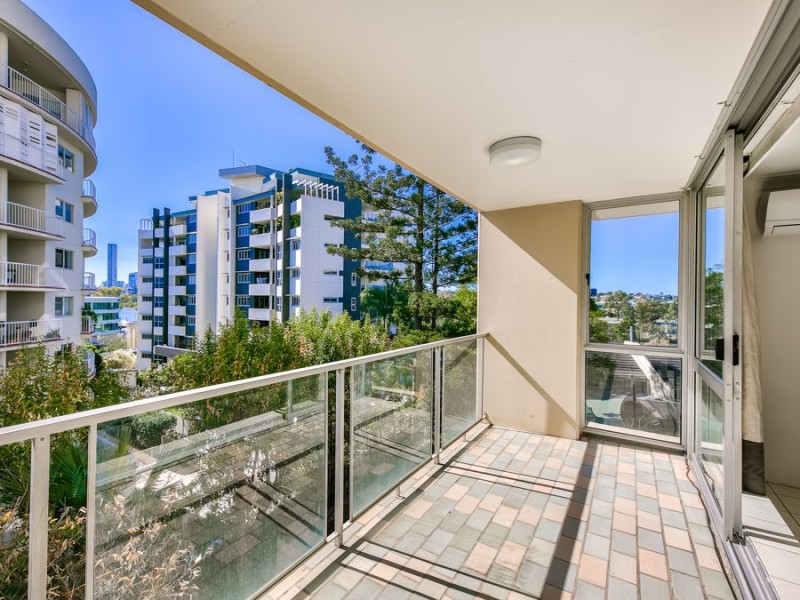 24/24 Dunmore Terrace, Auchenflower QLD 4066