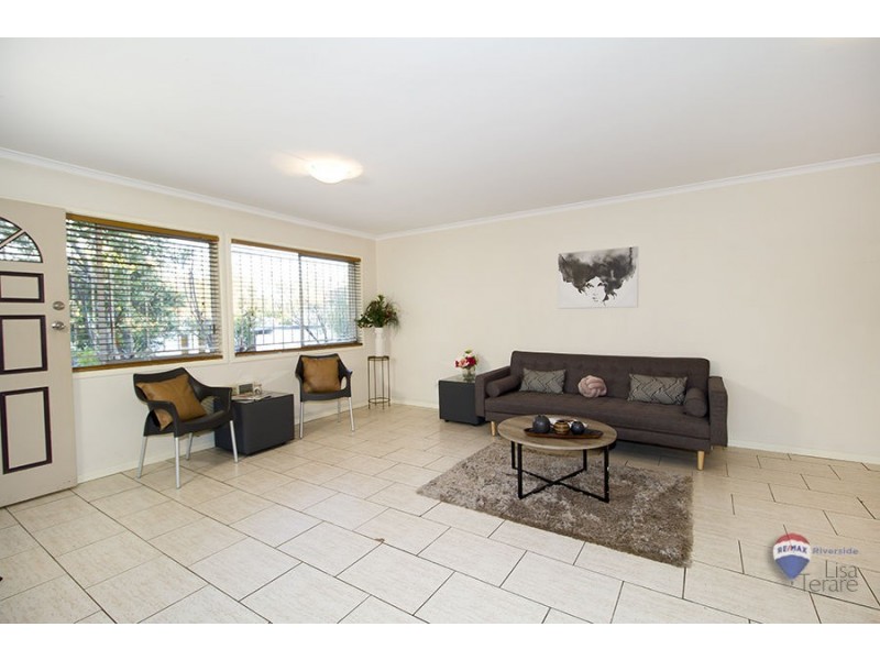 3 Poseidon Crescent, Jamboree Heights QLD 4074