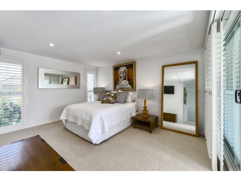 2/62 Armadale Street, St Lucia QLD 4067