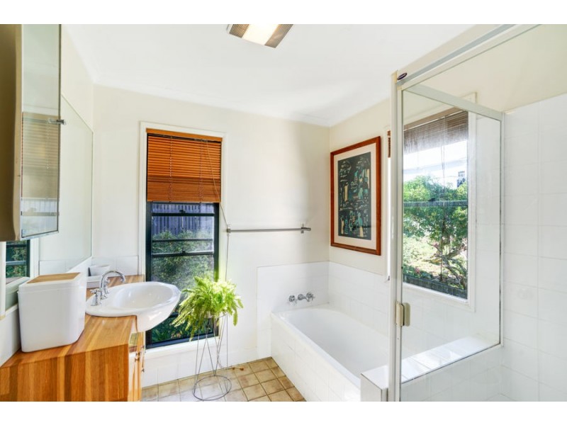 82 Rosecliffe Street, Dutton Park QLD 4102