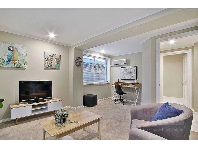 5 Warenda Close, Middle Park QLD 4074
