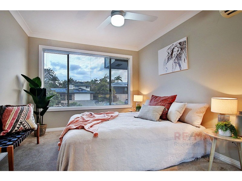 5 Warenda Close, Middle Park QLD 4074