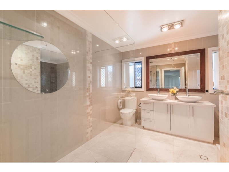 51 Pallert Street, Middle Park QLD 4074