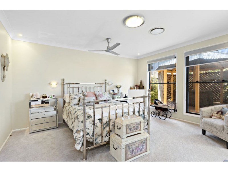 52a Skew Street, Sherwood QLD 4075