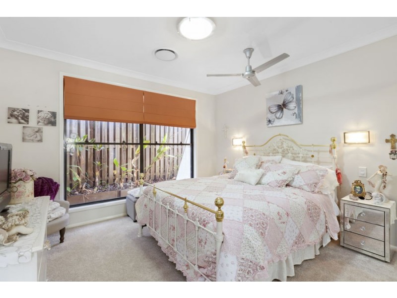 52a Skew Street, Sherwood QLD 4075