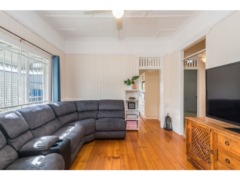 8 Salisbury Street, Woolloongabba QLD 4102