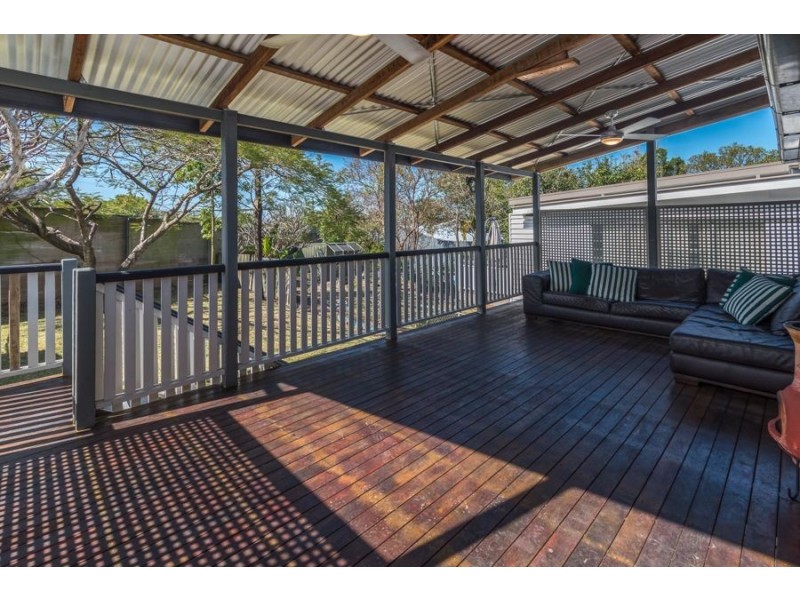 8 Salisbury Street, Woolloongabba QLD 4102