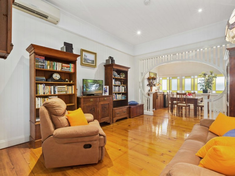 25 Jerrold Street, Sherwood QLD 4075