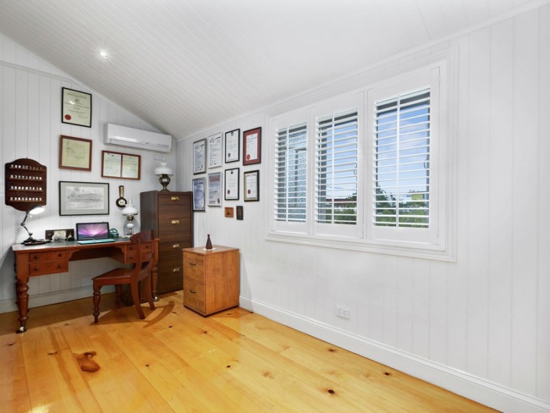 25 Jerrold Street, Sherwood QLD 4075