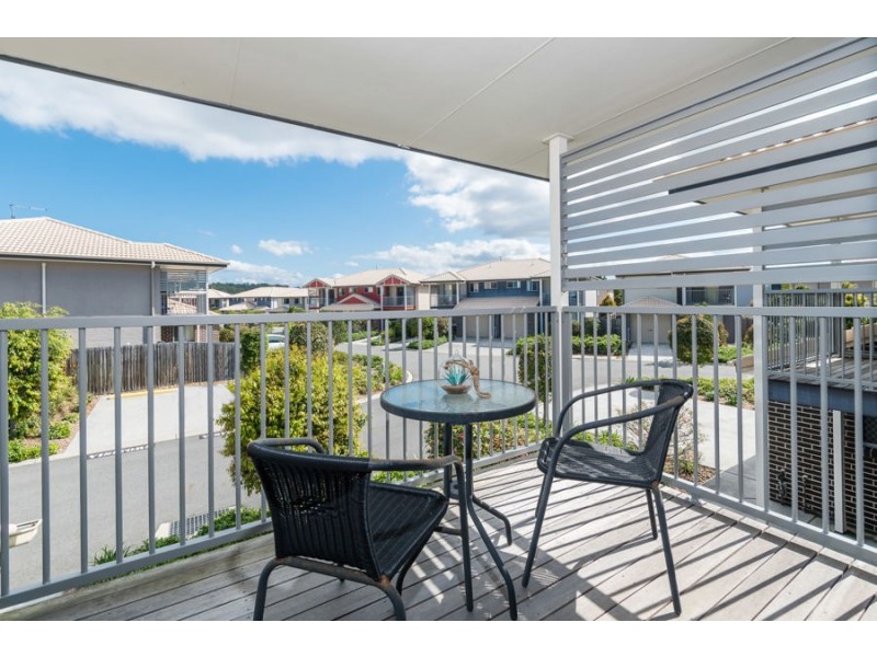 33/1 Mcauley Parade, Pacific Pines QLD 4211
