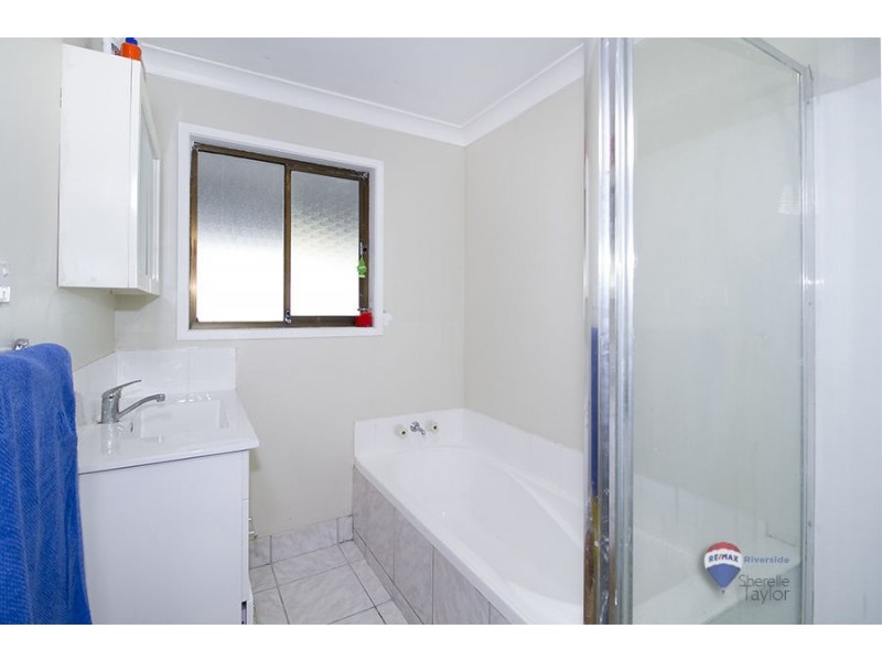 22 Helen Street, North Booval QLD 4304